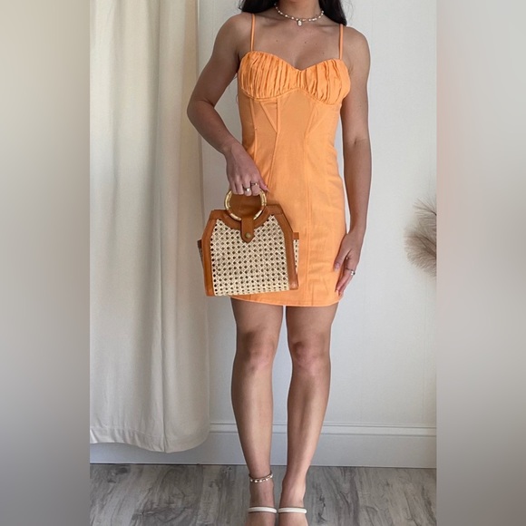 ASTR The Label - Vietta Ruched Mini Dress - Picture 3 of 7